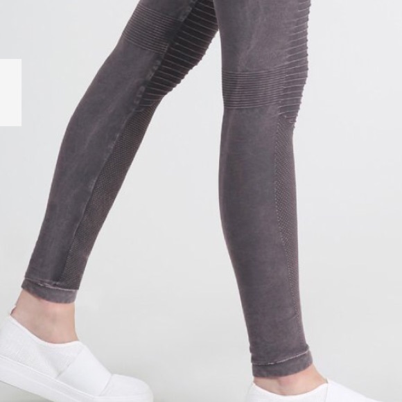 Nikibiki Moto Leggings In Vintage Shark Gray Color - Picture 3 of 8